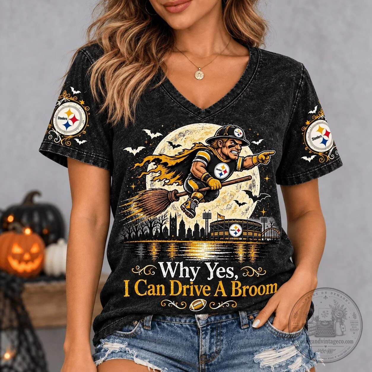 Pittsburgh Steelers Halloween Witch Flying Broom Game Day T-Shirt