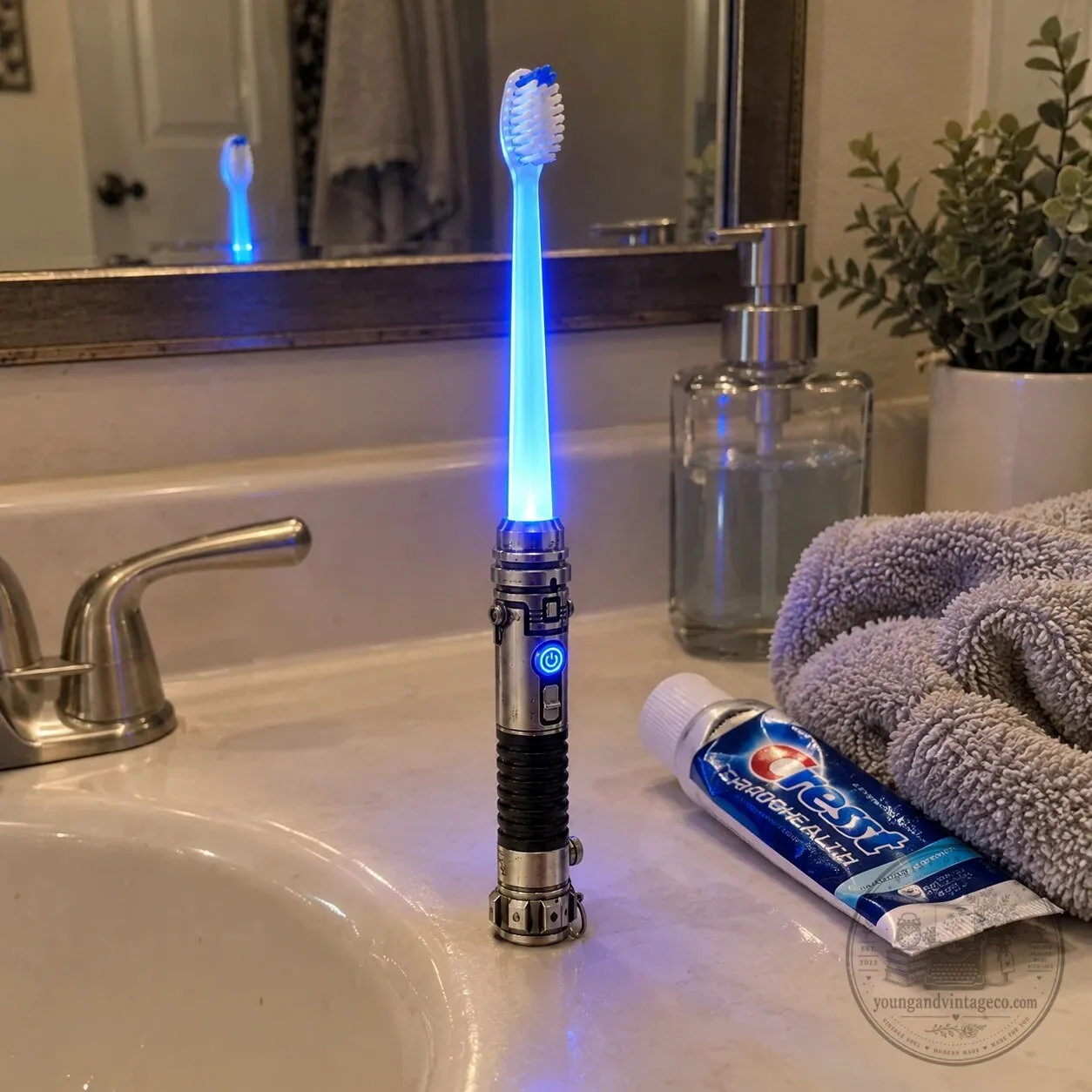 Four Glow Colors Light Up Toothbrush with Green Blue Red Purple LED Lights 10 Four Glow Colors Light Up Toothbrush with Green Blue Red Purple LED Lights